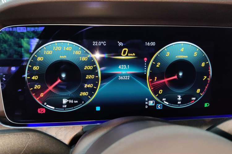 Used Mercedes-Benz E-Class 2022 Second Facelift E 300 L Luxury Edition
