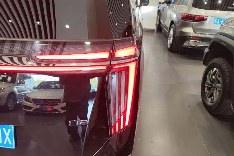 Used GAC Trumpchi M8 2024 Zongshi Series 400T Ultimate Edition Right Rear Taillight