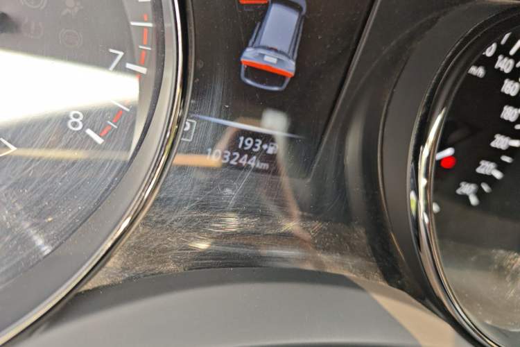 Used Nissan X-Trail 2019 2.0L CVT Smart Connect Comfort Edition 2WD Odometer Close Up