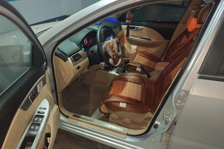 Used Buick Excelle 2011 1.6 LX-MT
