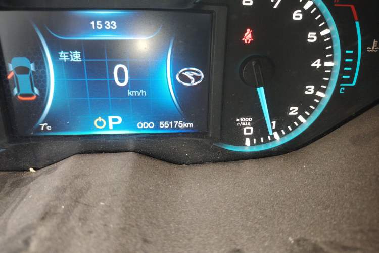 Used Soueast DX7 2018 1.5T Automatic Glory Edition Odometer Close Up