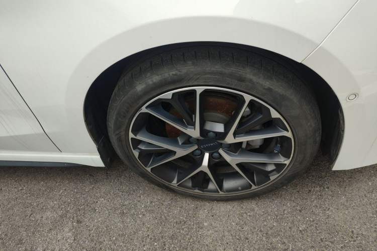 Used Lynk & Co 03 2019 1.5TD DCT JingPro Edition China VI Standard Right Front Wheel Hub