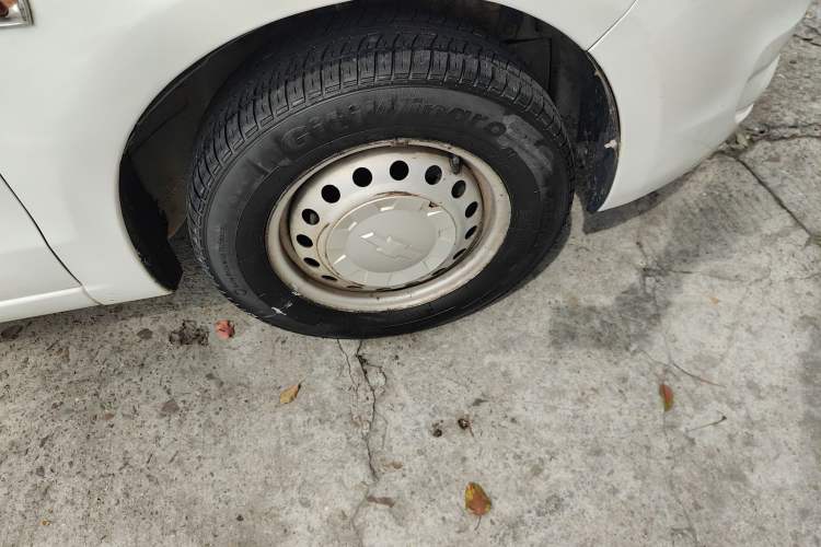 Used Chevrolet Sail 2013 Sedan 1.2L Manual Fashionable Happiness Edition