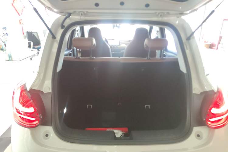 Used Wuling Bingo 2024 333 km Enjoyment Version Trunk