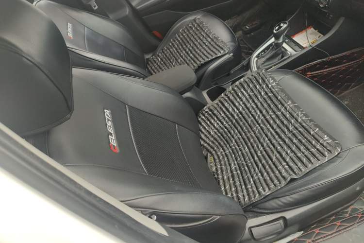 Used Hyundai Celesta 2017 1.6L Automatic Enjoyment Version GLS
