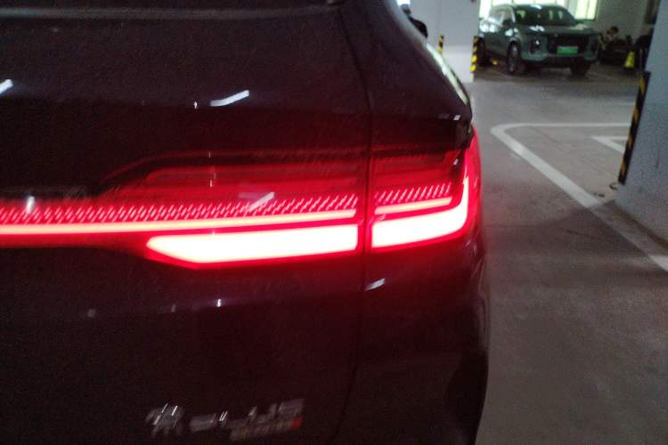 Used BYD Song PLUS New Energy 2024 HONOR Edition DM-i 110km Flagship PLUS
