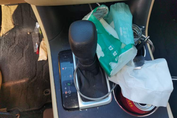 Used Toyota Highlander 2018 2.0T Two-Wheel Drive Elite Edition 7 Seats Emission Standard China V Gear Lever