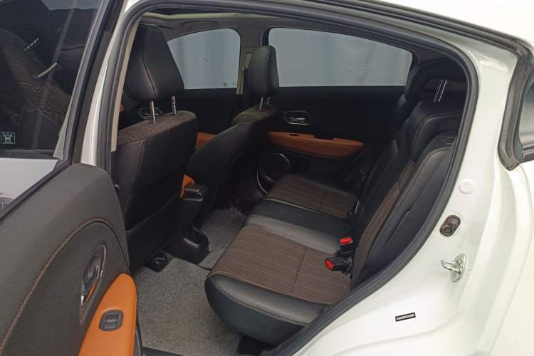 Used Honda Vezel 2015 1.8L CVT 2WD Luxury Model