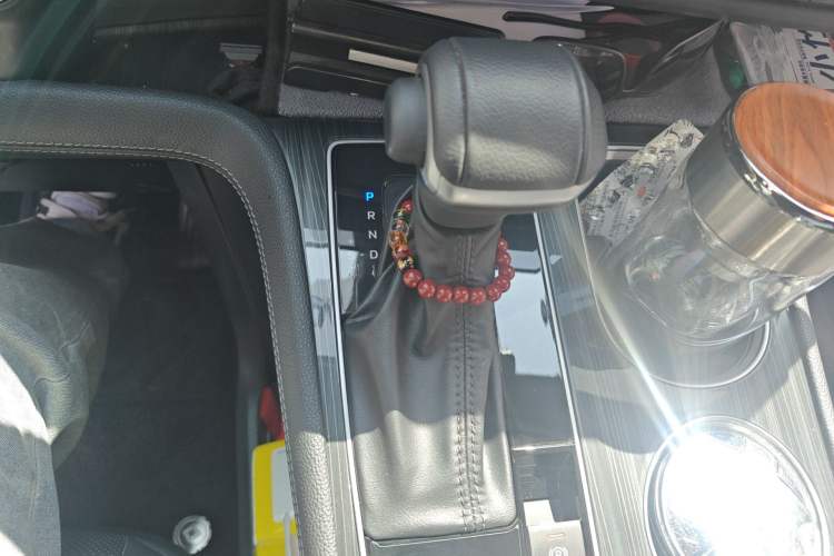 Used Toyota SIENNA 2024 2.5L Hybrid Prestige Deluxe Edition Gear Lever