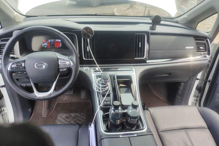 Used GAC Trumpchi M8 2021 Lingxiu Series 390T Ultimate Edition Center Console