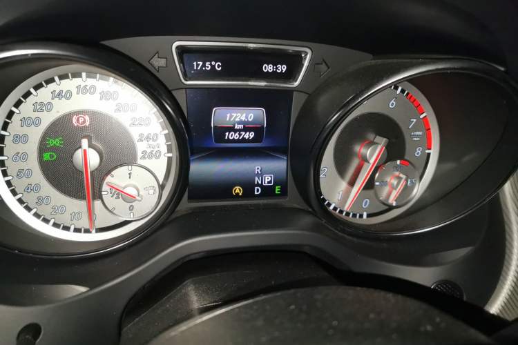 Used Mercedes-Benz GLA 2015 GLA 220 4MATIC Fashion Model
