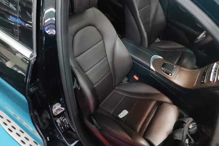 Used Mercedes-Benz GLC 2022 Refreshed GLC 300 L 4MATIC Dynamic Edition Prestige Version Right Front Seat