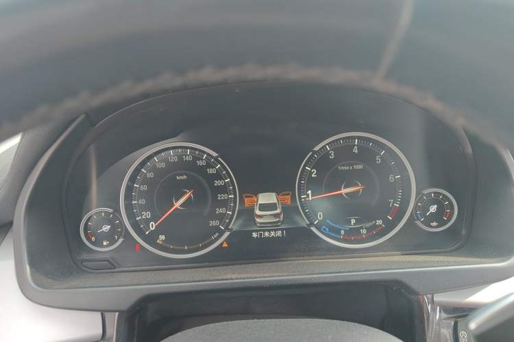 Used BMW X6 2016 xDrive35i Base Model Middle East Instrument Cluster