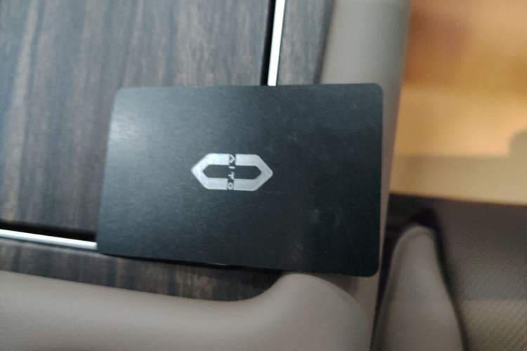 Used Hima AITO M7 2026 Model Range-Extending Ultra All-Wheel Drive 6-Seater Version Vehicle Key