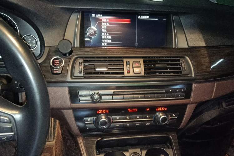 Used BMW 5 Series 2014 525Li Luxury Design Package Audio And AC Panel