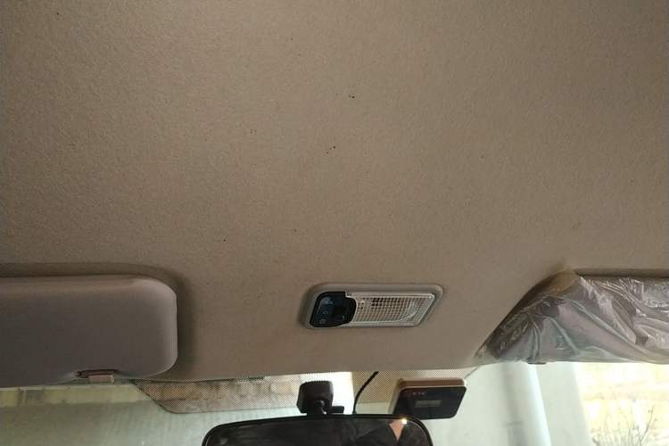 Used Foton Scenic G9 2021 2.4L Gasoline Commercial Version Long Wheelbase High Roof 9-Seater with Clear Window 4K22D4M