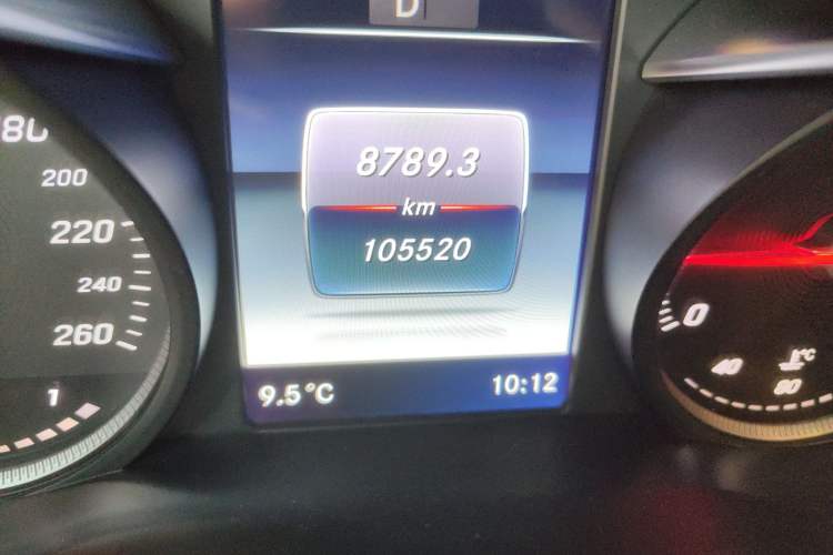 Used Mercedes-Benz GLC 2019 Facelift GLC 260 L 4MATIC Luxury Model
