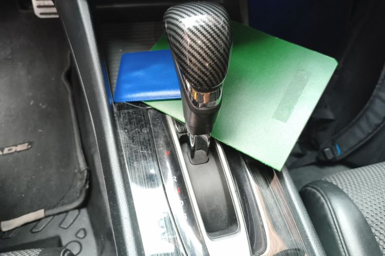 Used Honda Jade 2013 1.8L automatic Comfort version 5 seats