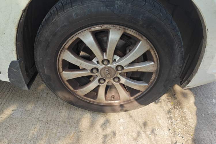 Used BYD G6 2013 1.5TID Automatic Luxury Model