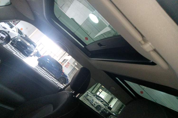 Used MINI 2014 1.5T COOPER Fun Headliner