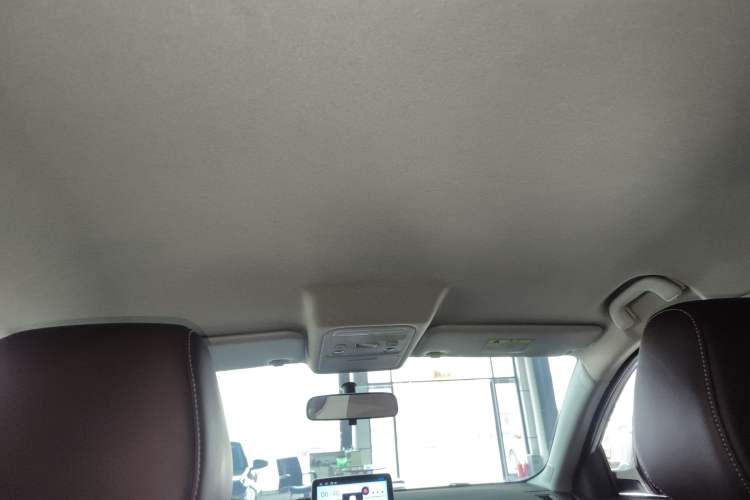 Used FORTHING T5 2022 Grand Edition 1.6L Manual Dream-Chasing Five-Seat Model Headliner