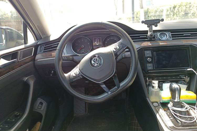 Used Volkswagen Magotan 2019 330TSI DSG Luxury Version China VI Standard
