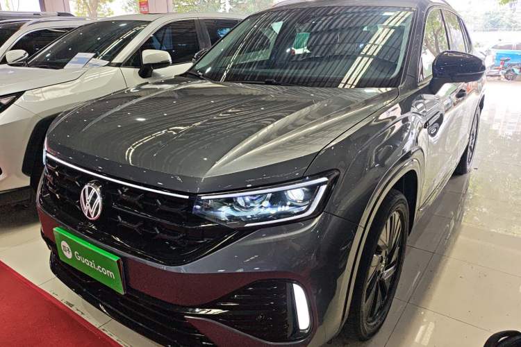 Used Volkswagen Tayron 2024 330TSI Two-Wheel Drive R-Line High-Energy Version