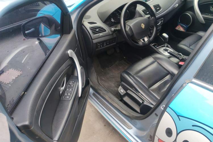 Used Renault Fluence 2011 2.0L Fashion Edition
