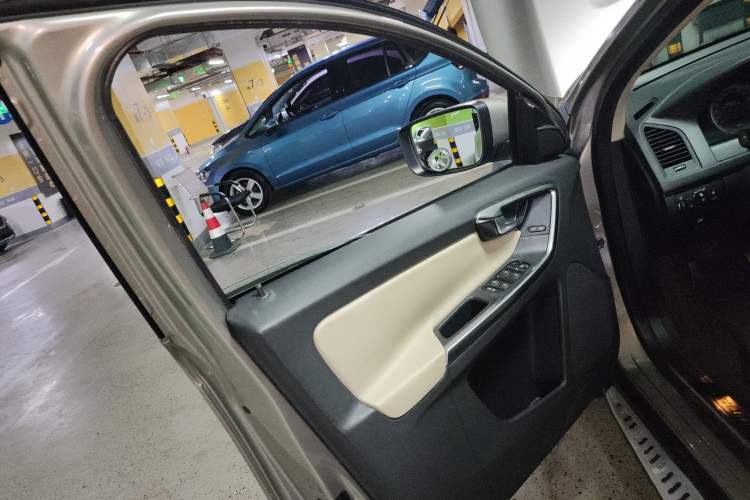 Used Volvo XC60 2013 T5 Zhiya Edition
