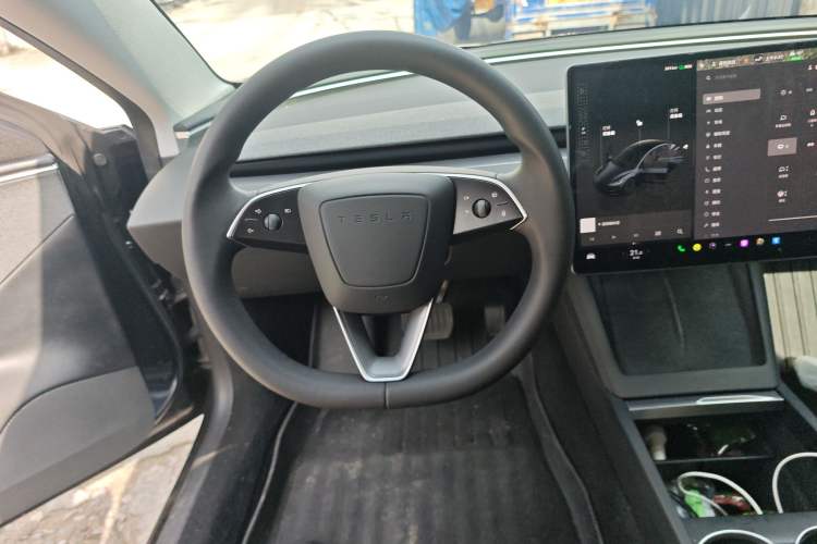 Used Tesla Model 3 2023 Rear-Wheel-Drive Version
