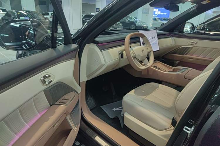 Used ONVO Luxeed L90 2026 Model Max Success Edition, Six Seats