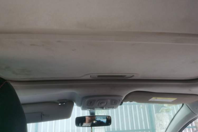 Used Citroen C4 Sega 2018 1.6L Automatic Luxury Model Headliner