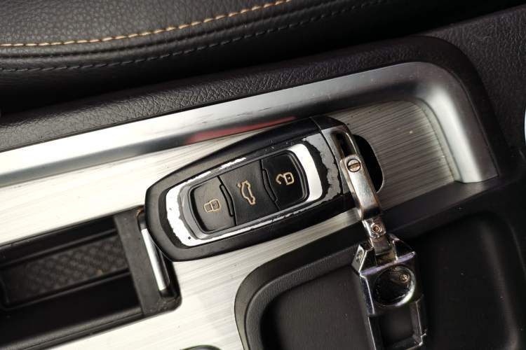 Used Geely Auto Vision X6 2016 1.3T CVT Luxury Model
