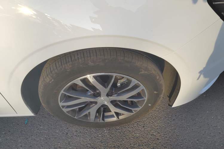 Used Geely Auto Emgrand 2025 4th Generation 1.5L Manual – Dragon Edition