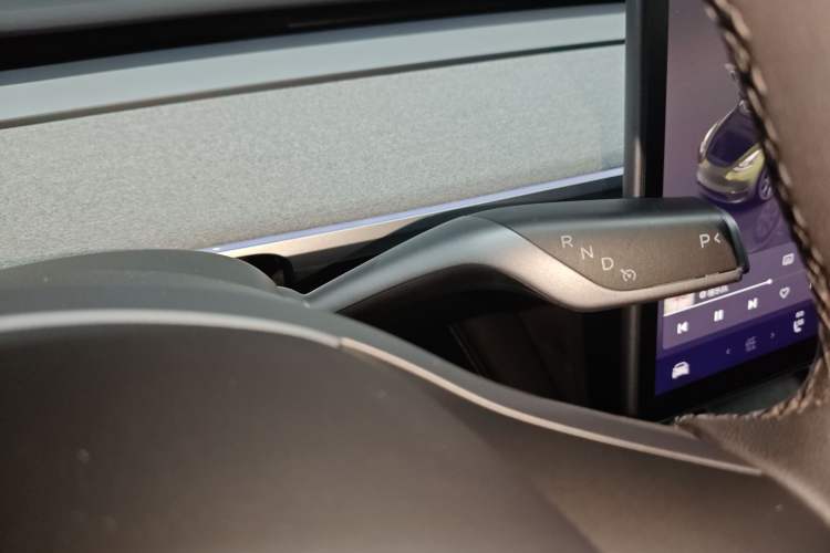 Used Tesla Model Y 2023 Rear-Wheel-Drive Version Gear Lever