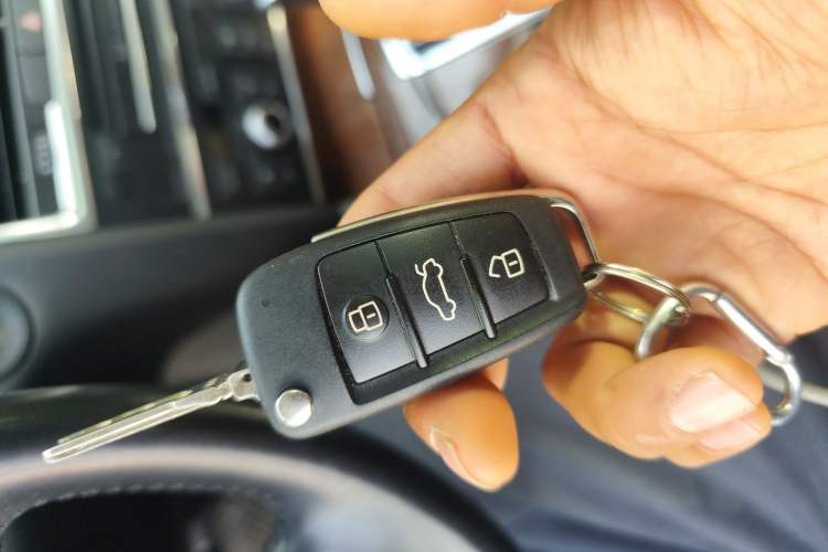 Used Audi Q7 2012 3.0 TFSI Comfort Model (200kW) Vehicle Key