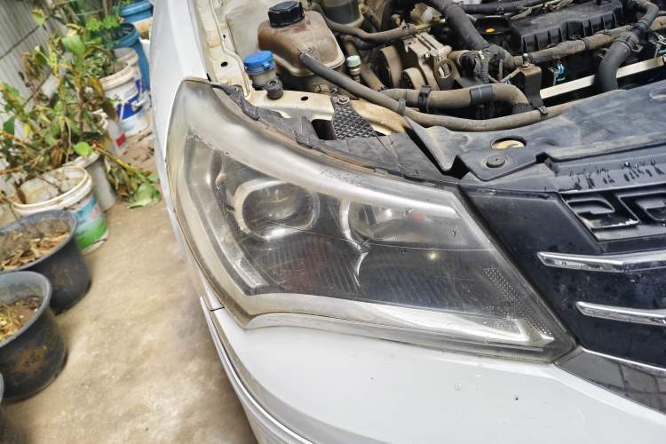 Used Geely Auto Diamond 2016 1.5L Manual Elite Edition Right Front Headlight