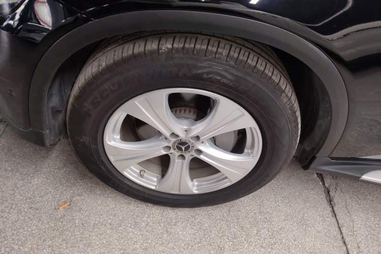 Used Mercedes-Benz GLC 2020 Facelifted GLC 260 L 4MATIC Dynamic Edition Exterior 4