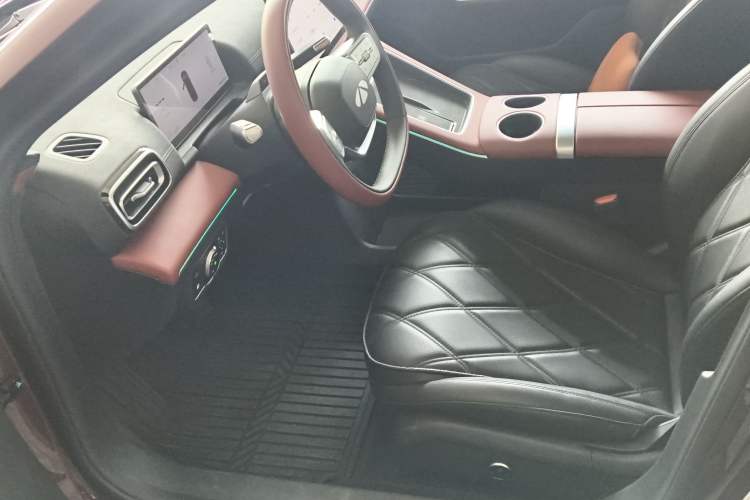 Used Chery Fulwin A9L 2025 Model, Four-Wheel Drive High-Energy Peak Edition