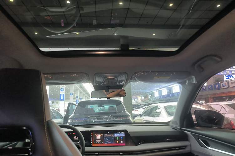 Used CHANGAN CS75 PLUS 2023 3rd Generation 1.5T Automatic Prestige Model Headliner