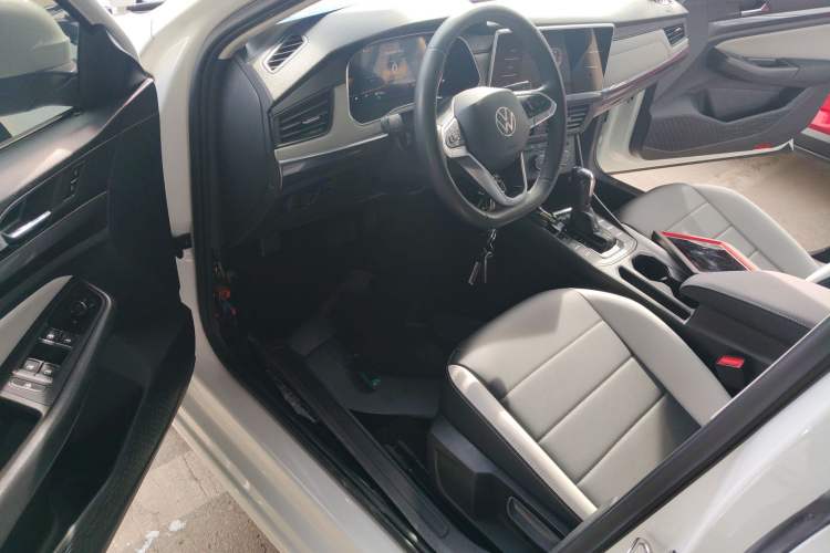 Used Volkswagen Bora 2023 200TSI DSG Comfort Edition
