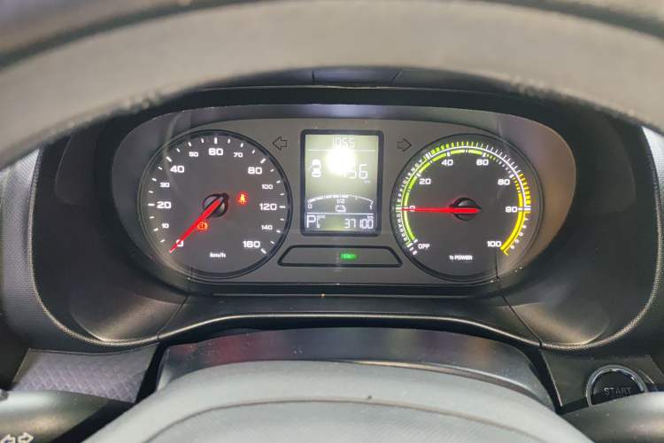 Used Roewe Clever 2021 302 km New Four-Seater Super-Efficient Version