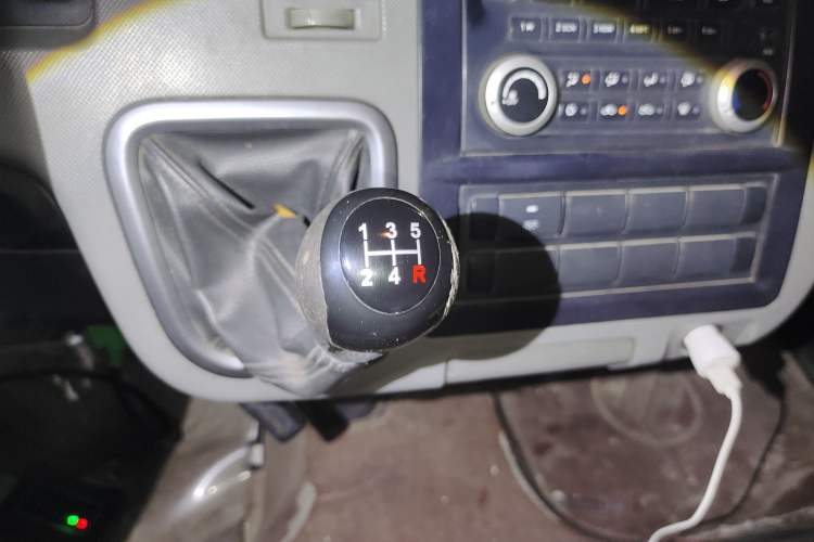 Used Foton Scenic G7 2016 2.0L Commercial Version Short Wheelbase Flat Roof 4Q20M