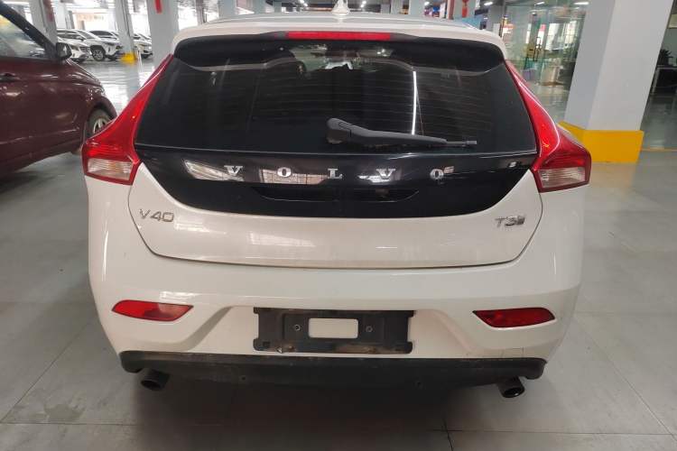 Used Volvo V40 2017 T3 Zhiya Edition
