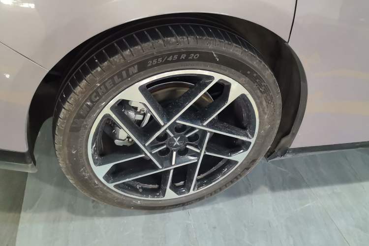 Used XPeng P7+ 2024 Long-Range Max Exterior 5