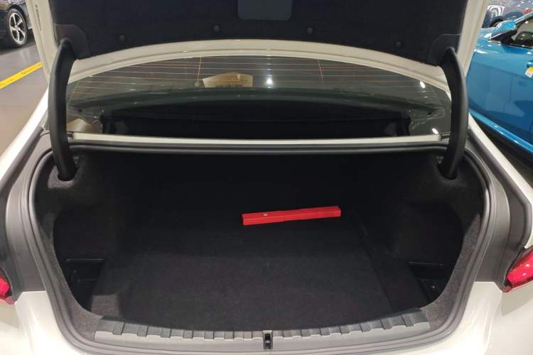 Used BMW 3 Series 2025 325Li M Sport Package
