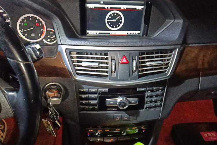 Used Mercedes-Benz E-Class 2013 E 260 L CGI Elegant Model