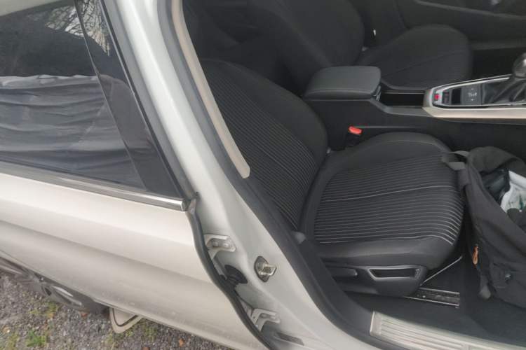 Used Peugeot 408 2016 1.6T Automatic Luxury Edition Right Front Seat