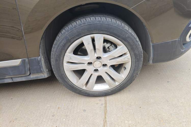 Used Peugeot 3008 2016 2.0L Manual Classic Edition
