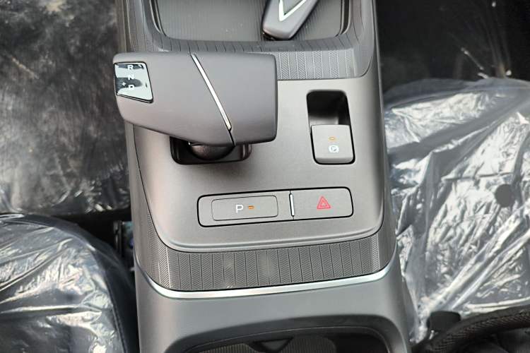 Used Changan Eado 2025 Blue Whale 1.5T 500Bar Prestige Model